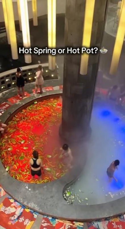 บ่อแช่น้ำร้อนโรงแรม กลายเป็นหม้อไฟยักษ์ บ่อแช่น้ำร้อนโรงแรม กลายเป็นหม้อไฟยักษ์