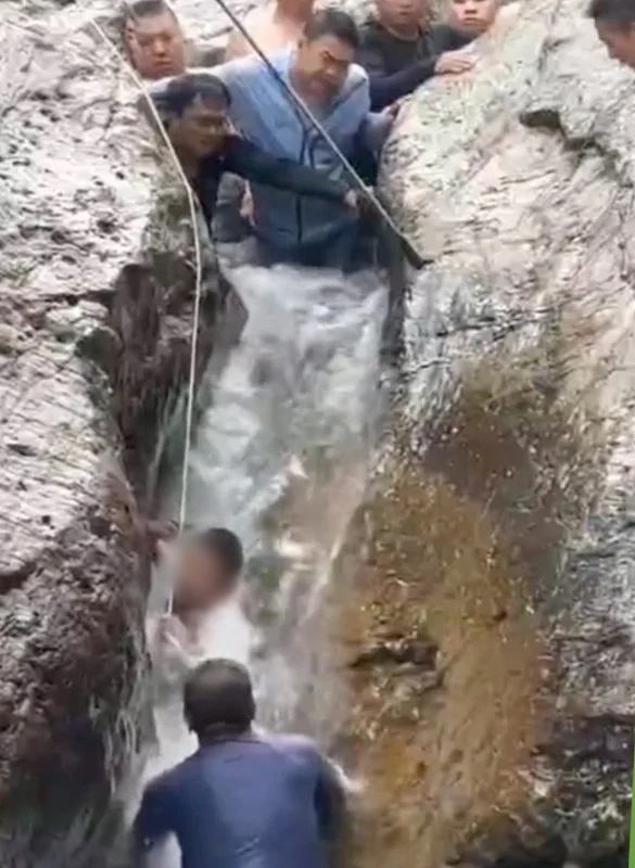 ฮีโร่คนแปลกหน้า ฮีโร่คนแปลกหน้า