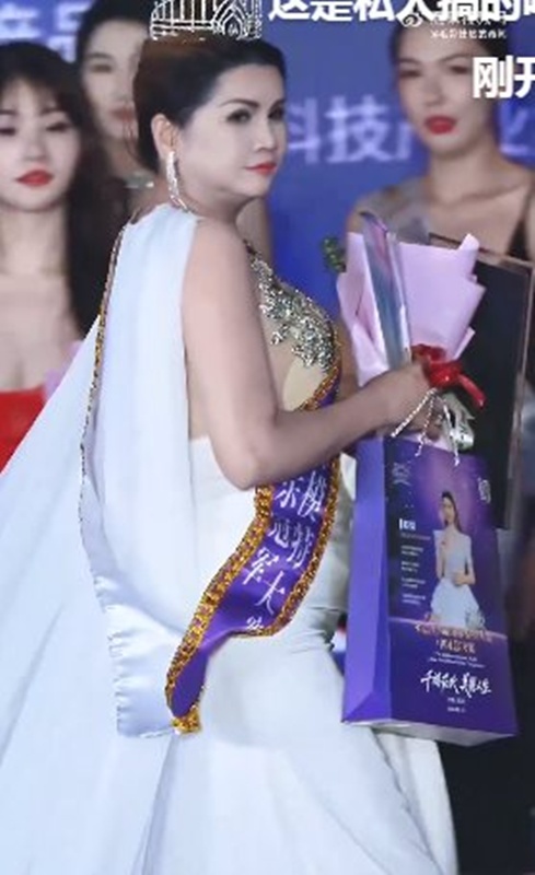 ประกวดนางงามในประเทศจีน สร้างความตกตะลึง หลังประกาศผลผู้ชนะ ประกวดนางงามในประเทศจีน สร้างความตกตะลึง หลังประกาศผลผู้ชนะ