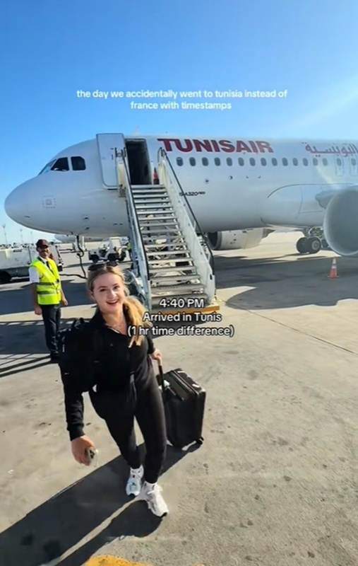 2 สาวนั่งเครื่องบินจะไปเมืองนีซ ไปโผล่ตูนิส 2 สาวนั่งเครื่องบินจะไปเมืองนีซ ไปโผล่ตูนิส