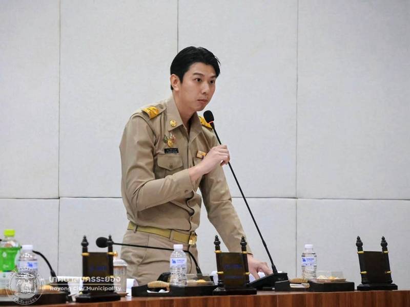 สท.เบนซ์ สุเมธ สท.เบนซ์ สุเมธ