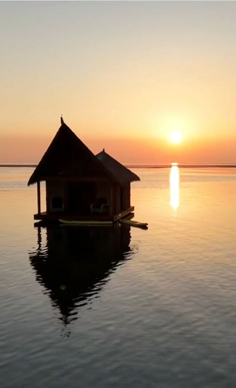 ที่พักกลางทะเล ที่พักกลางทะเล
