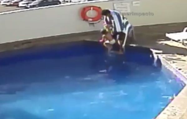 พ่อเลี้ยงฆ่าลูกเลี้ยง พ่อเลี้ยงฆ่าลูกเลี้ยง