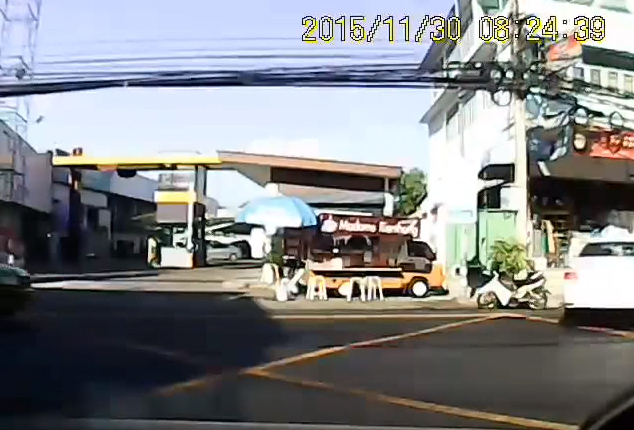 สาวโวย แม่ถูกเก๋งชน-เหยียบจนเสียชีวิต คู่กรณีไม่สำนึก สาวโวย แม่ถูกเก๋งชน-เหยียบจนเสียชีวิต คู่กรณีไม่สำนึก