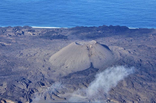 นีจิมะ เกาะภูเขาไฟ นีจิมะ เกาะภูเขาไฟ