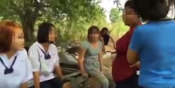 คลิปรุมตบเด็ก ม.ต้น คลิปรุมตบเด็ก ม.ต้น