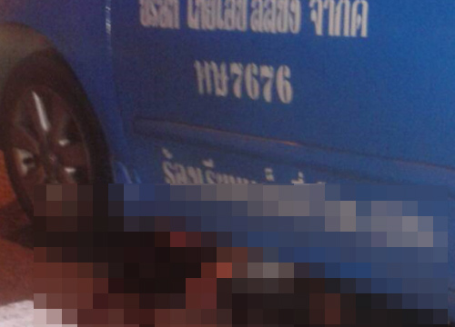 มอเตอร์ไซค์ซิ่งย้อนศรลงอุโมงค์ปากเกร็ด ถูกแท็กซี่ชน มอเตอร์ไซค์ซิ่งย้อนศรลงอุโมงค์ปากเกร็ด ถูกแท็กซี่ชน