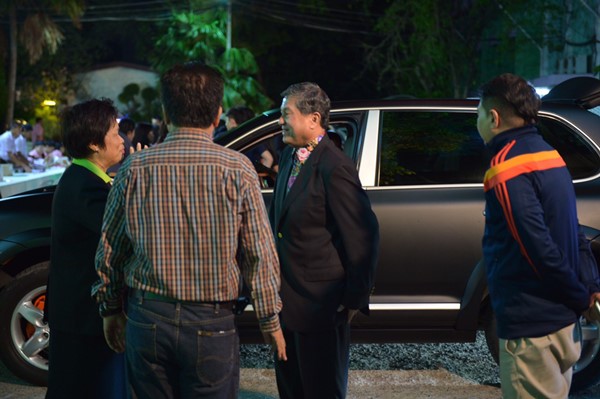 เฉลิม อยู่บำรุง เฉลิม อยู่บำรุง