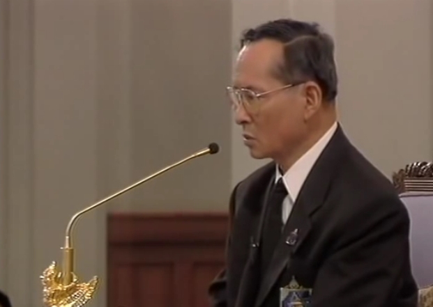 พระเจ้าอยู่หัวในพระบรมโกศ พระเจ้าอยู่หัวในพระบรมโกศ