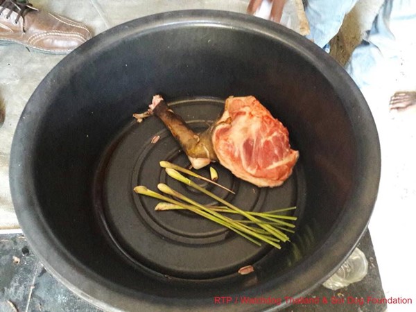 กินหมา กินหมา