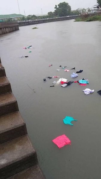 หนุ่มช้ำรัก โยนเสื้อผ้าเมียลงแม่น้ำ หนุ่มช้ำรัก โยนเสื้อผ้าเมียลงแม่น้ำ