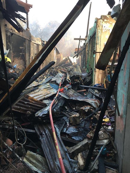 ไฟไหม้ชุมชนตากสิน 23 ไฟไหม้ชุมชนตากสิน 23