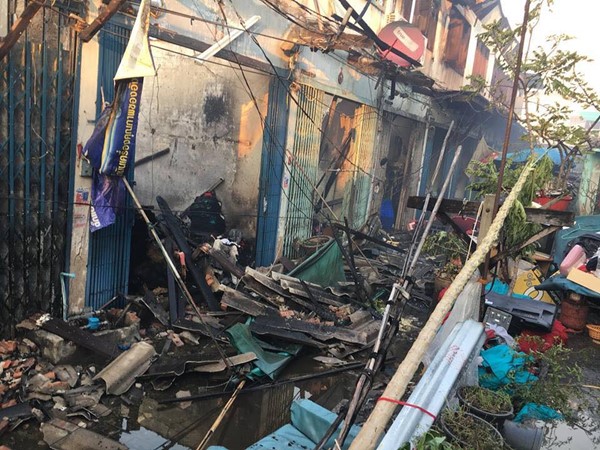 ไฟไหม้ชุมชนตากสิน 23 ไฟไหม้ชุมชนตากสิน 23