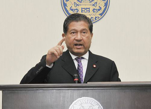 เฉลิม อยู่บำรุง เฉลิม อยู่บำรุง