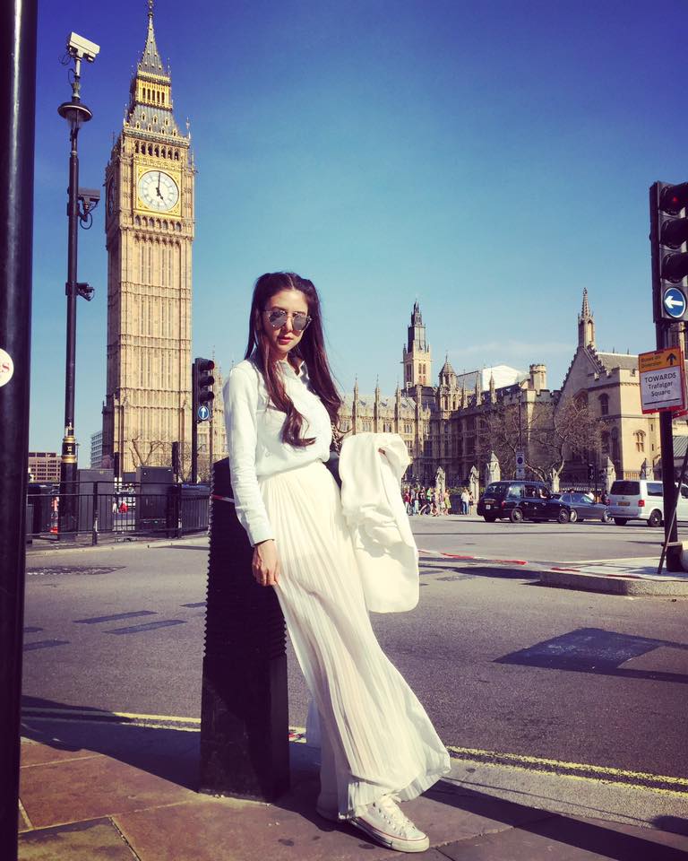 แบ็ก อาทิตย์ เปิดตัวแฟนใหม่ แบ็ก อาทิตย์ เปิดตัวแฟนใหม่