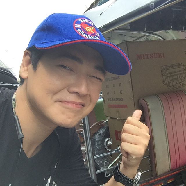 ใหญ่ ฝันดี ใหญ่ ฝันดี