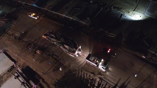 เคลื่อนย้าย พระบรมราชานุสาวรีย์ ร.1 และ ร.4 เคลื่อนย้าย พระบรมราชานุสาวรีย์ ร.1 และ ร.4