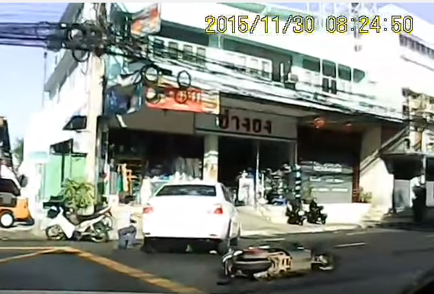 สาวโวย แม่ถูกเก๋งชน-เหยียบจนเสียชีวิต คู่กรณีไม่สำนึก สาวโวย แม่ถูกเก๋งชน-เหยียบจนเสียชีวิต คู่กรณีไม่สำนึก