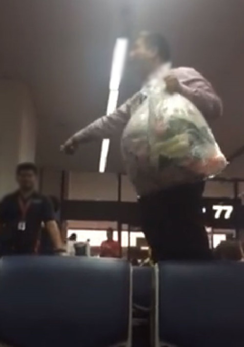 ผู้โดยสารวีนแตก ! โวยสายการบินดังชาร์จค่าสัมภาระเพิ่ม 500 บาท ผู้โดยสารวีนแตก ! โวยสายการบินดังชาร์จค่าสัมภาระเพิ่ม 500 บาท