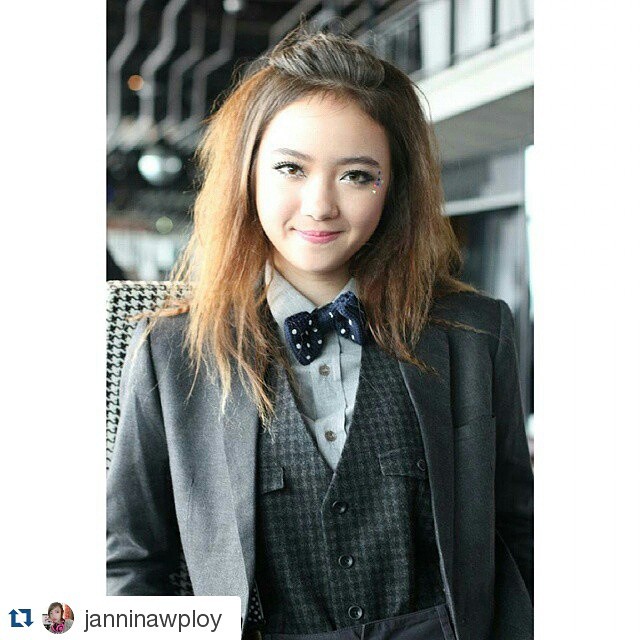 พลอยชมพู พลอยชมพู