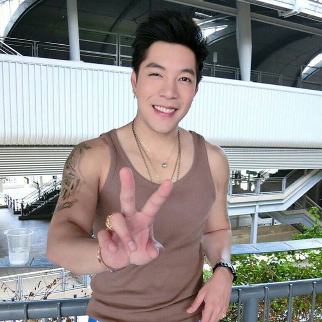 ก้อง กรุณ ก้อง กรุณ