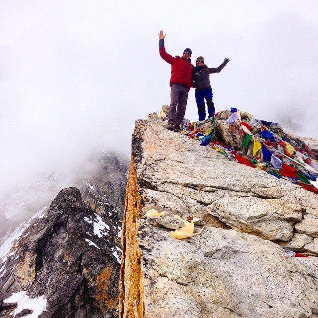 มาริสา อีฟ จิรวงศ์ หญิงชาวไทย เสียชีวิตจากหิมะถล่ม ที่เขาเอเวอร์เรสต์ มาริสา อีฟ จิรวงศ์ หญิงชาวไทย เสียชีวิตจากหิมะถล่ม ที่เขาเอเวอร์เรสต์