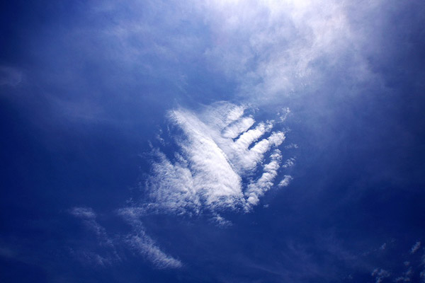 แชร์ทั่วโซเชียล ภาพเมฆประหลาด คล้ายพนมมือไหว้พระใหญ่ ที่ภูเก็ต แชร์ทั่วโซเชียล ภาพเมฆประหลาด คล้ายพนมมือไหว้พระใหญ่ ที่ภูเก็ต