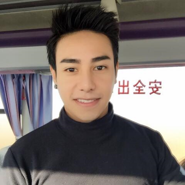 นักธุรกิจสาวเปิดปากร่ายความสัมพันธ์ มิตร มิตรชัย นักธุรกิจสาวเปิดปากร่ายความสัมพันธ์ มิตร มิตรชัย