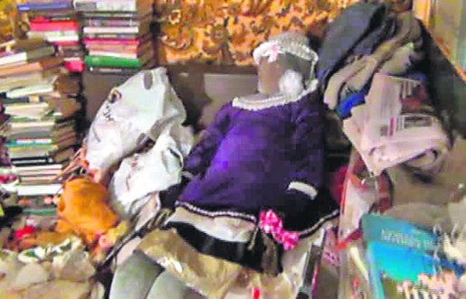 ศพเด็กหญิง ศพเด็กหญิง