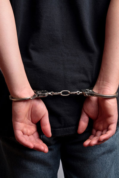 หนุ่มใช้เฟซบุ๊กลวงเด็ก 13 หวังข่มขืน-ถ่ายคลิปแบล็คเมล์ หนุ่มใช้เฟซบุ๊กลวงเด็ก 13 หวังข่มขืน-ถ่ายคลิปแบล็คเมล์