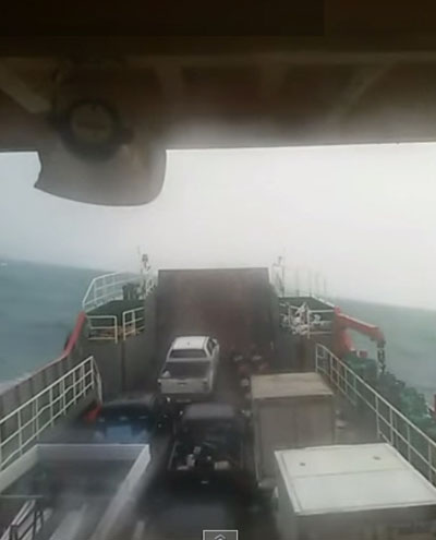 คลื่นลมอ่าวไทยกำลังแรง คลื่นลมอ่าวไทยกำลังแรง