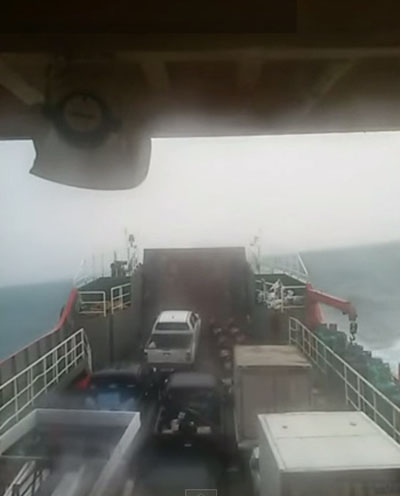 คลื่นลมอ่าวไทยกำลังแรง คลื่นลมอ่าวไทยกำลังแรง