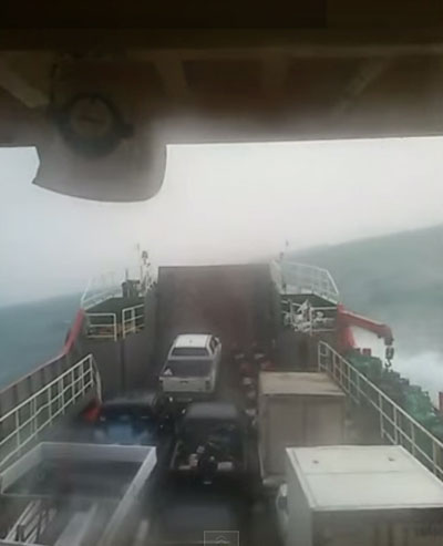 คลื่นลมอ่าวไทยกำลังแรง คลื่นลมอ่าวไทยกำลังแรง