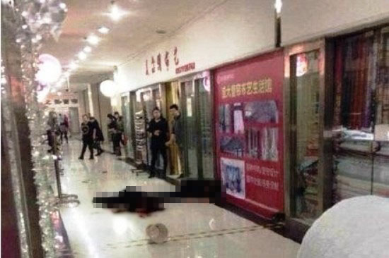 ชายจีนวิวาทฆ่าตัดคอโหด ชายจีนวิวาทฆ่าตัดคอโหด