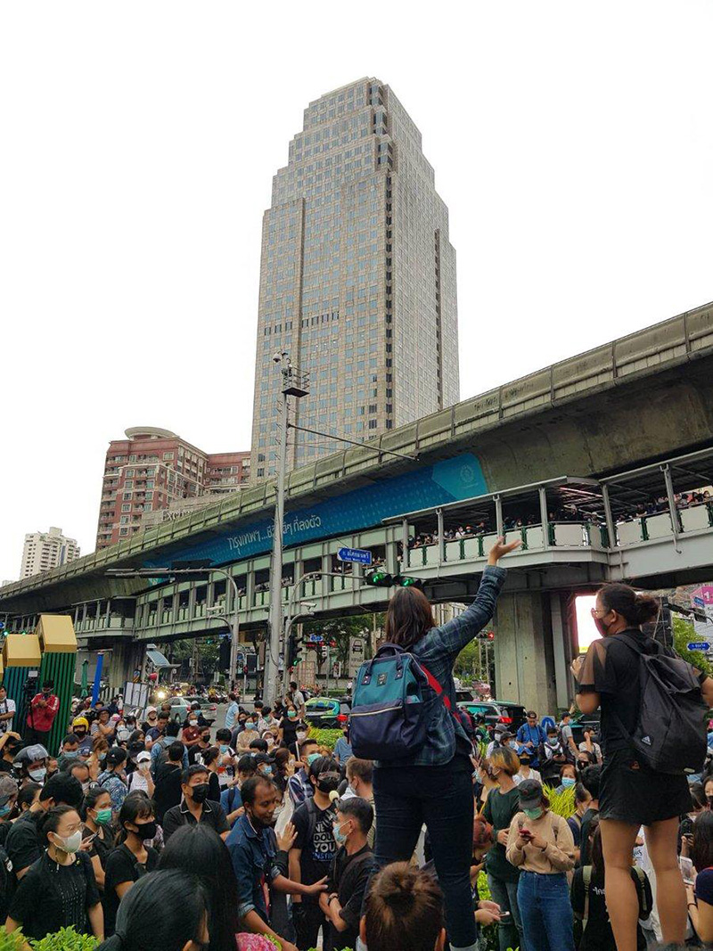 เกาะติดชุมนุม 18 ตุลา เกาะติดชุมนุม 18 ตุลา