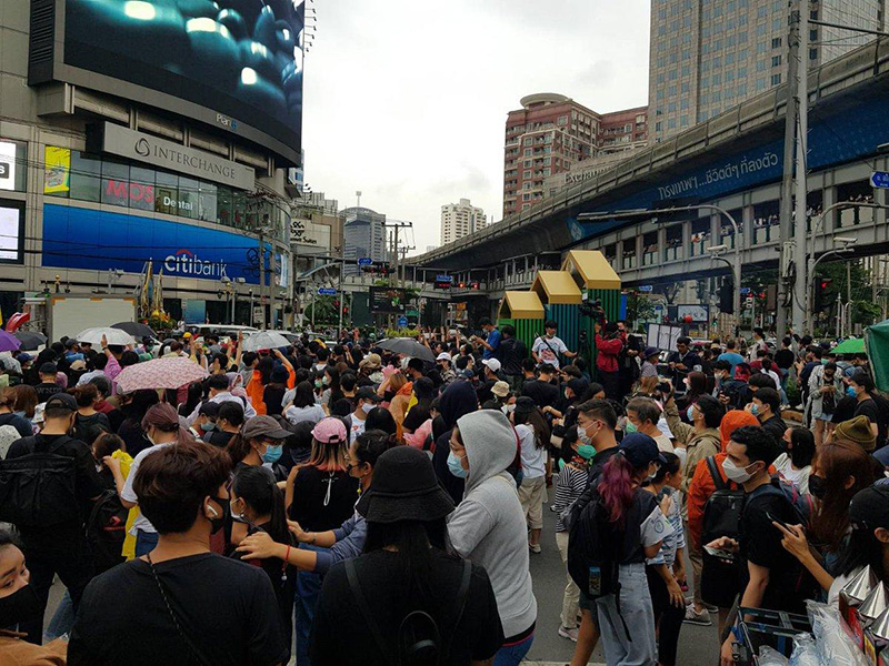 เกาะติดชุมนุม 18 ตุลา เกาะติดชุมนุม 18 ตุลา