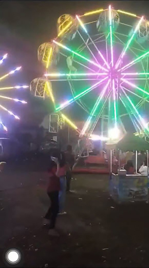 ชิงช้าสวรรค์หมุนผิดปกติ ชิงช้าสวรรค์หมุนผิดปกติ