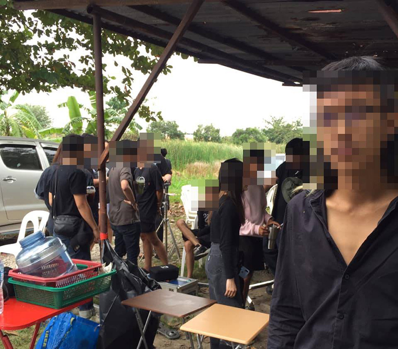 ใส่เสื้อดำถ่ายหนัง ใส่เสื้อดำถ่ายหนัง