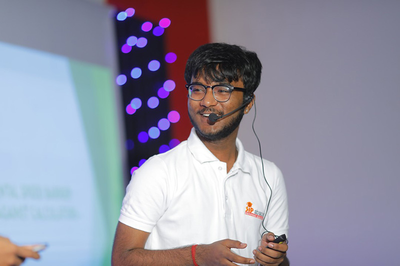 คนที่คิดเลขเร็วที่สุดในโลก คนที่คิดเลขเร็วที่สุดในโลก