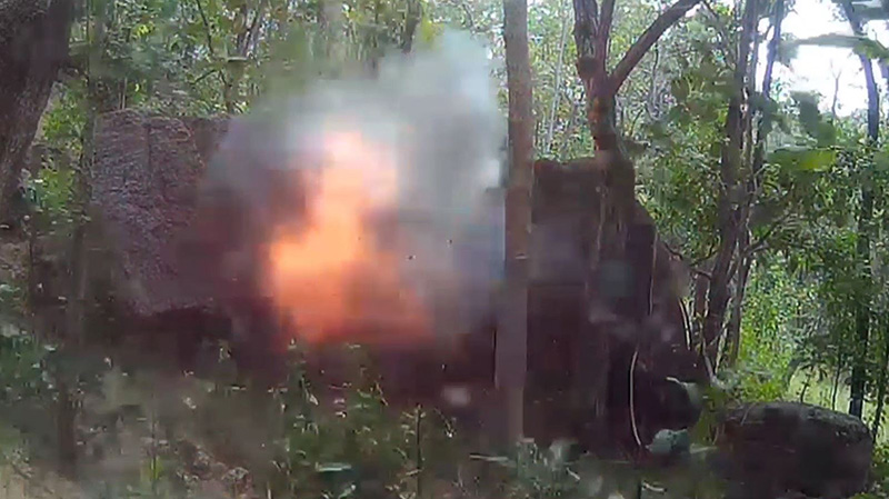 ระเบิด ระเบิด