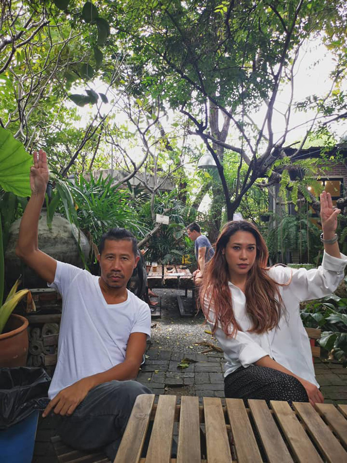 ทราย เจริญปุระ ทราย เจริญปุระ