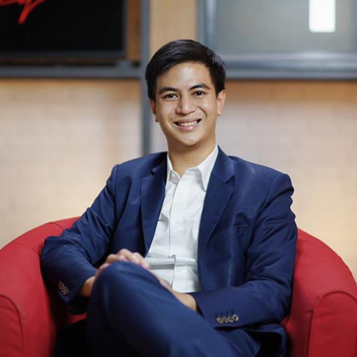 ไอติม พริษฐ์ ไอติม พริษฐ์