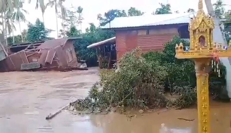 คลิปน้ำท่วมสุโขทัย คลิปน้ำท่วมสุโขทัย