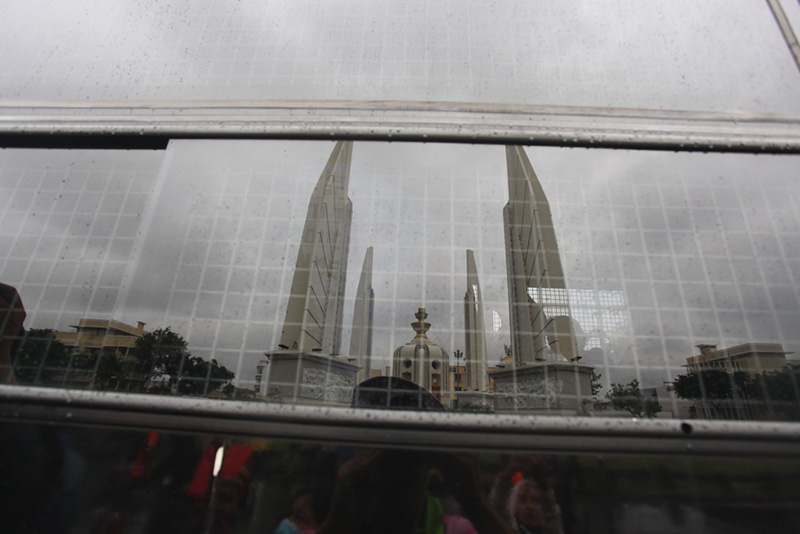 เกาะติดชุมนุม 18 ตุลา เกาะติดชุมนุม 18 ตุลา