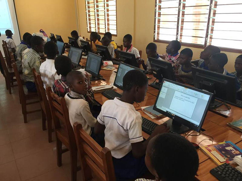 ครูวาดหน้าตาคอมฯ ครูวาดหน้าตาคอมฯ