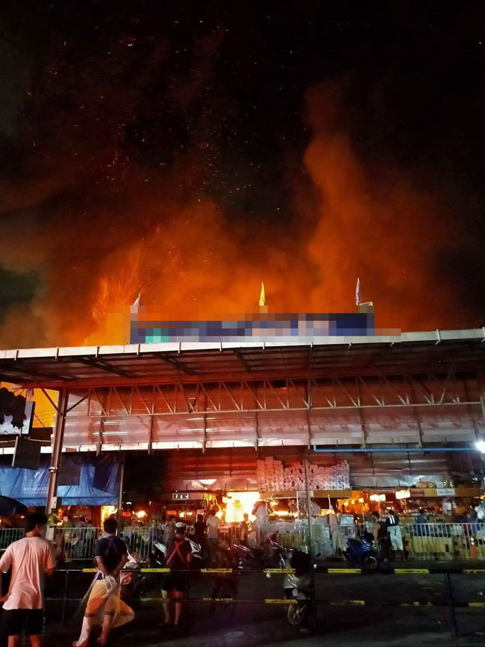 ตลาดยิ่งเจริญ ตลาดยิ่งเจริญ