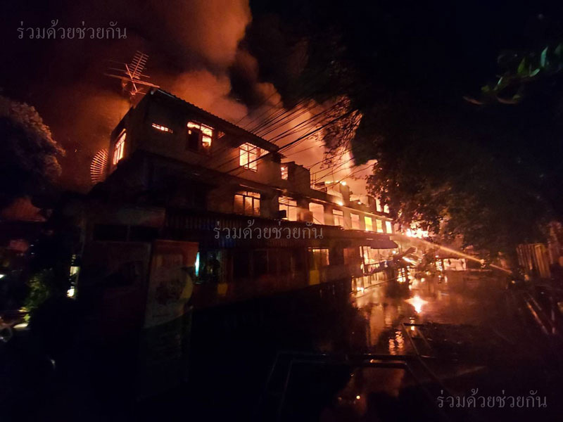 ตลาดยิ่งเจริญ ตลาดยิ่งเจริญ