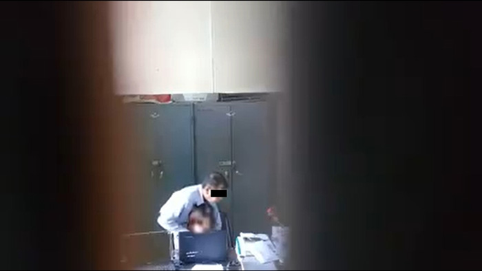 ขยำอก ขยำอก