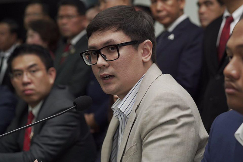 รังสิมันต์ โรม รังสิมันต์ โรม