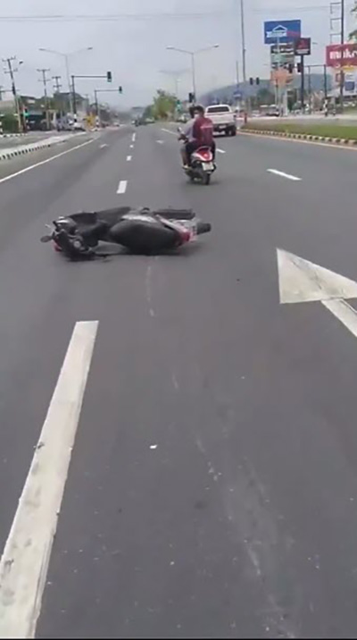 หญิงรถล้มเจ็บ หญิงรถล้มเจ็บ